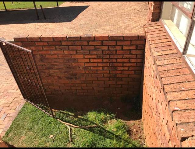 2 BEDROOM APARTMENT FOR SALE IN FLORIDA